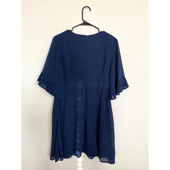 ASOS Unique 21 V Neck Swiss Dot Smock Dress - Picture 2 of 4